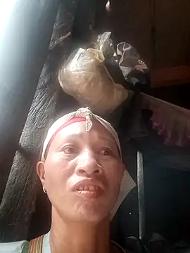 Snapshot of donna-bae chatting on September 18, 2025, 12:35 am donna-bae online show from September 18, 2025, 12:35 am