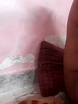 Snapshot of SEEMASOF chatting on October 3, 2025, 11:06 pm SEEMASOF online show from October 3, 2025, 11:06 pm