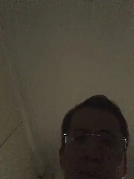 Snapshot of MaiHoang2k chatting on October 6, 2025, 3:51 am MaiHoang2k online show from October 6, 2025, 3:51 am