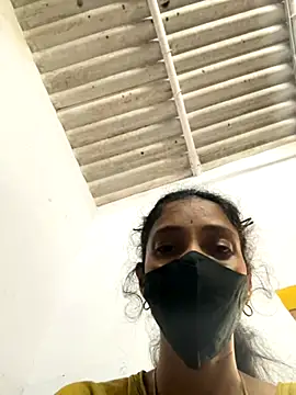 sweetreddy-02 online show from September 24, 2025, 7:04 am