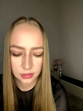 Snapshot of MissOyee chatting on September 21, 2025, 5:18 pm MissOyee online show from September 21, 2025, 5:18 pm