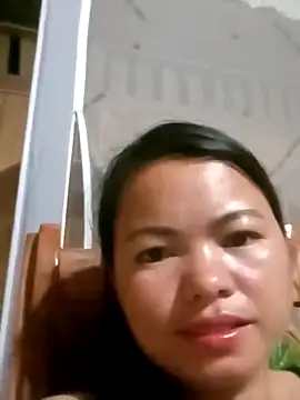 Snapshot of emly-xinh18 chatting on September 26, 2025, 2:13 pm emly-xinh18 online show from September 26, 2025, 2:13 pm