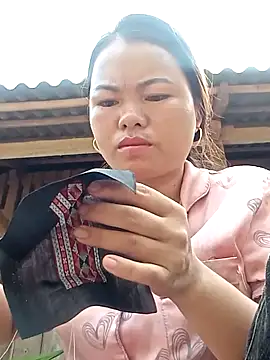 Snapshot of emly-xinh18 chatting on September 24, 2025, 1:13 am emly-xinh18 online show from September 24, 2025, 1:13 am