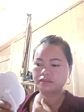 Snapshot of emly-xinh18 chatting on September 22, 2025, 3:34 am emly-xinh18 online show from September 22, 2025, 3:34 am