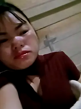 Snapshot of emly-xinh18 chatting on October 31, 2025, 9:54 pm emly-xinh18 online show from October 31, 2025, 9:54 pm