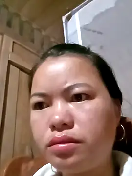 Snapshot of emly-xinh18 chatting on September 22, 2025, 11:00 pm emly-xinh18 online show from September 22, 2025, 11:00 pm