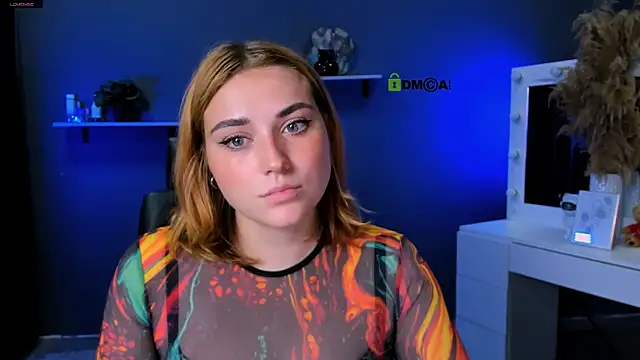 casey meow  online show from October 6, 2025, 5:19 am