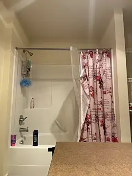 Matthew23Z online show from October 18, 2025, 9:06 pm