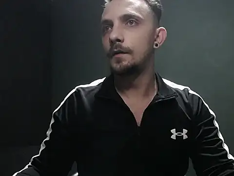 Snapshot of guesswhatbitch chatting on October 9, 2025, 8:09 pm guesswhatbitch online show from October 9, 2025, 8:09 pm