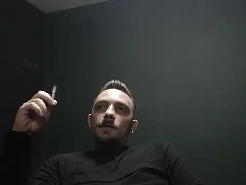 Snapshot of guesswhatbitch chatting on October 10, 2025, 6:31 pm guesswhatbitch online show from October 10, 2025, 6:31 pm