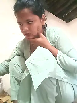 Hot Shredha online show from November 2, 2025, 1:54 am