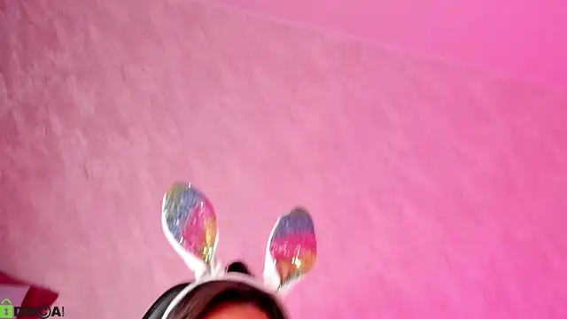 Snapshot of Erika_Robertson chatting on September 19, 2025, 8:18 am Erika Robertson online show from September 19, 2025, 8:18 am