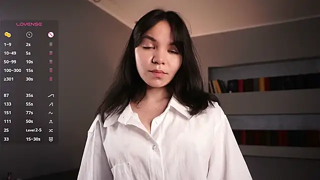 Snapshot of ElenorRoccio chatting on October 4, 2025, 3:19 am ElenorRoccio online show from October 4, 2025, 3:19 am