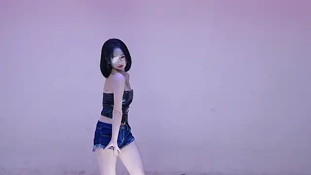 Snapshot of ATY1314 chatting on October 31, 2025, 10:12 am ATY1314 online show from October 31, 2025, 10:12 am