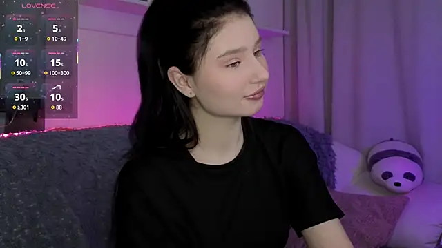  Lua   online show from April 9, 2026, 3:08 am