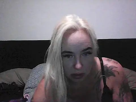 Snapshot of SweetLilith01 chatting on September 19, 2025, 6:56 pm SweetLilith01 online show from September 19, 2025, 6:56 pm