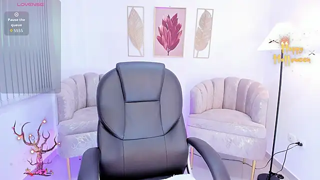 miavegas1 online show from October 17, 2025, 10:44 pm