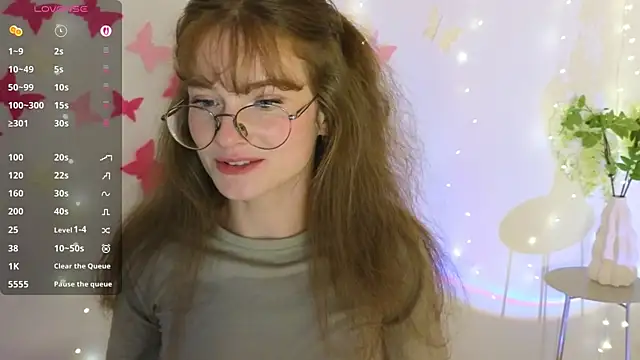 Snapshot of Katyaa_Lover chatting on October 6, 2025, 3:35 pm Katyaa Lover online show from October 6, 2025, 3:35 pm