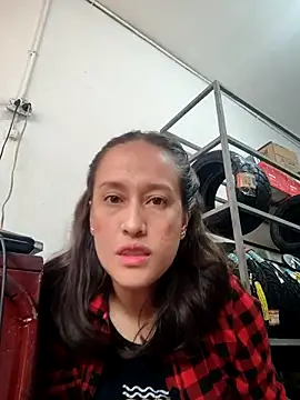 valery506 online show from April 17, 2026, 4:54 pm