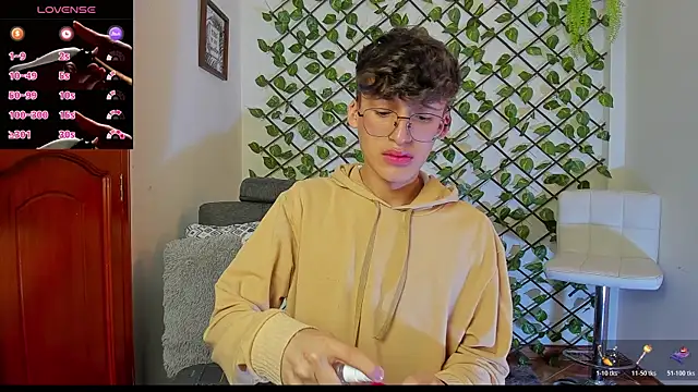 bellmontneon online show from November 20, 2025, 11:33 am