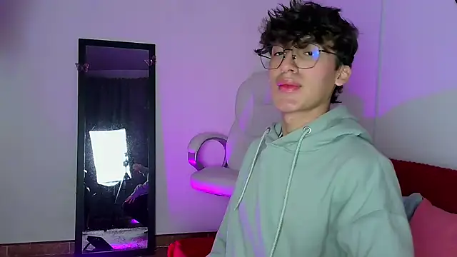 bellmontneon online show from October 2, 2025, 11:13 am