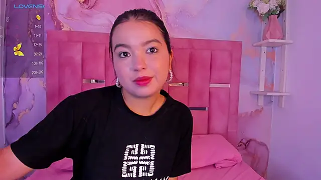 Snapshot of LunaWiill_ chatting on September 28, 2025, 4:36 pm LunaWiill online show from September 28, 2025, 4:36 pm