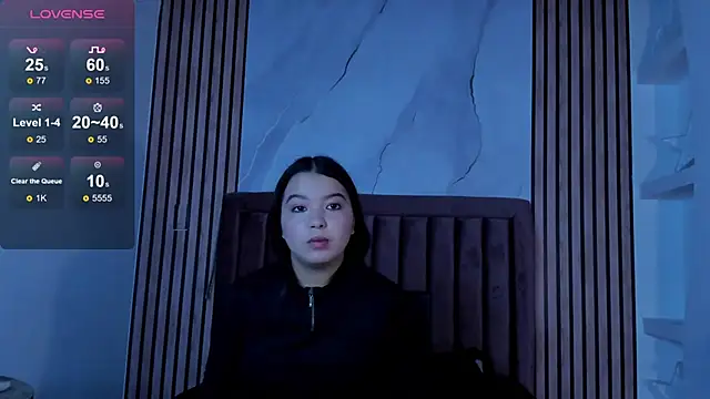 Snapshot of LunaWiill_ chatting on October 3, 2025, 12:28 pm LunaWiill online show from October 3, 2025, 12:28 pm