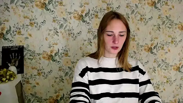 Snapshot of Milana_Cutie_ chatting on October 8, 2025, 5:53 am Milana Cutie  online show from October 8, 2025, 5:53 am