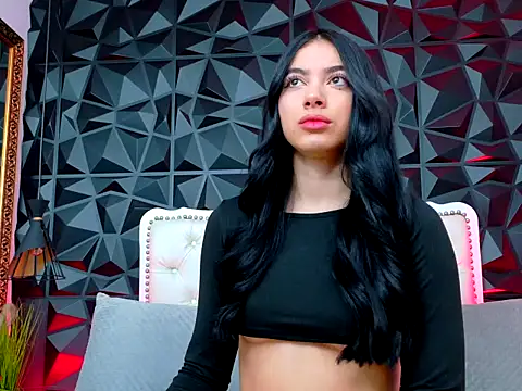 Snapshot of LizieSmith chatting on September 24, 2025, 1:28 pm LizieSmith online show from September 24, 2025, 1:28 pm