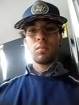 Violet and Paul online show from October 27, 2025, 3:18 am