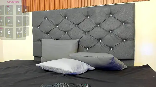 Snapshot of enzo_carter chatting on October 15, 2025, 12:57 pm enzo carter online show from October 15, 2025, 12:57 pm