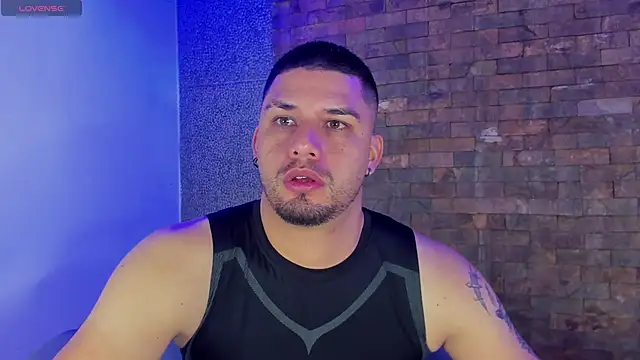 Jacob19  online show from October 3, 2025, 1:53 am