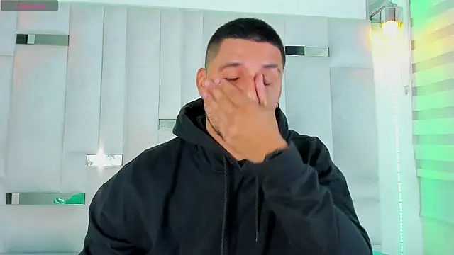 Jacob19  online show from October 7, 2025, 11:44 am