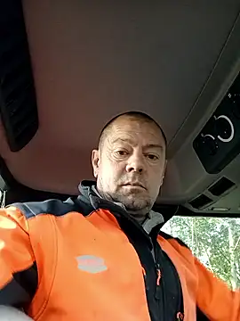 Snapshot of hugoboys4576 chatting on October 7, 2025, 6:58 am hugoboys4576 online show from October 7, 2025, 6:58 am