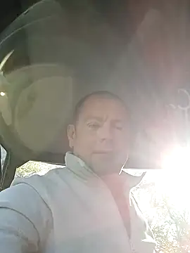 Snapshot of hugoboys4576 chatting on September 18, 2025, 7:33 am hugoboys4576 online show from September 18, 2025, 7:33 am