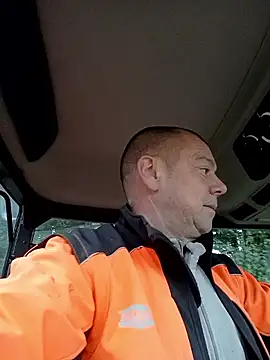 Snapshot of hugoboys4576 chatting on September 26, 2025, 6:53 am hugoboys4576 online show from September 26, 2025, 6:53 am