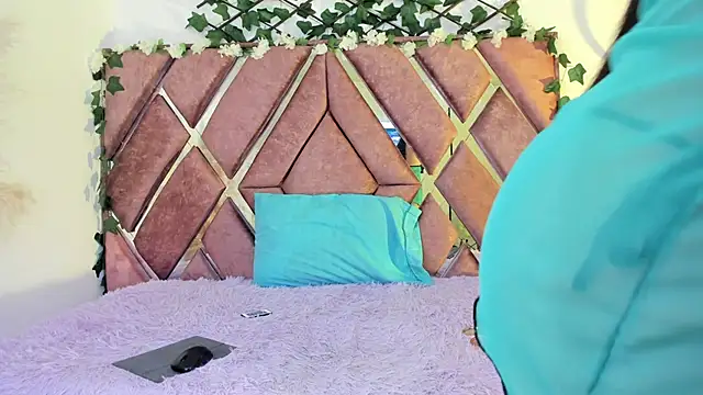 Snapshot of Flufi_740 chatting on September 29, 2025, 11:05 am Flufi 740 online show from September 29, 2025, 11:05 am