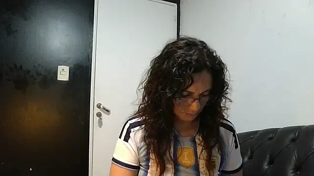 dulcefanny online show from July 4, 2026, 2:07 am