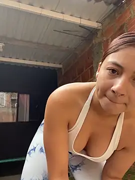 Snapshot of Karlee_Grey1 chatting on September 18, 2025, 7:39 pm Karlee Grey1 online show from September 18, 2025, 7:39 pm