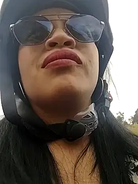 Snapshot of MILA__06 chatting on October 3, 2025, 2:07 pm MILA 06 online show from October 3, 2025, 2:07 pm