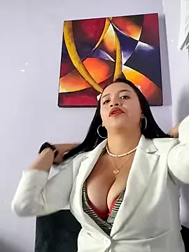 Snapshot of MILA__06 chatting on September 30, 2025, 3:29 pm MILA 06 online show from September 30, 2025, 3:29 pm