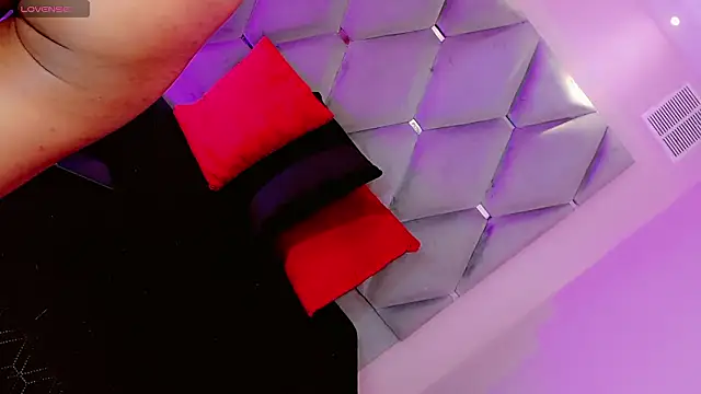 Snapshot of AithanaBlaze chatting on February 18, 2026, 11:50 am AithanaBlaze online show from February 18, 2026, 11:50 am