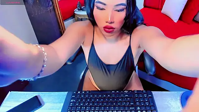 Snapshot of AithanaBlaze chatting on February 28, 2026, 8:19 pm AithanaBlaze online show from February 28, 2026, 8:19 pm