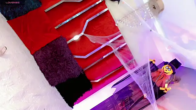 Snapshot of AithanaBlaze chatting on October 21, 2025, 11:09 am AithanaBlaze online show from October 21, 2025, 11:09 am