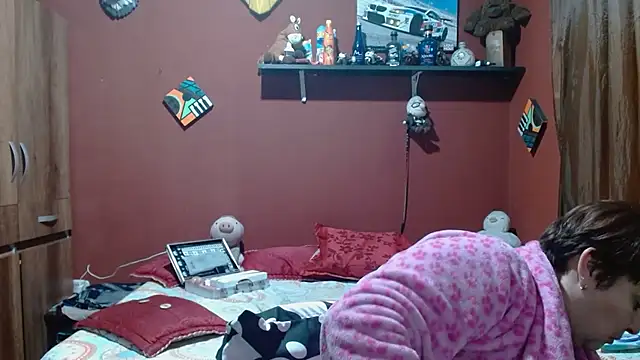 Snapshot of Sasharosee2 chatting on February 12, 2026, 12:16 pm Sasharosee2 online show from February 12, 2026, 12:16 pm