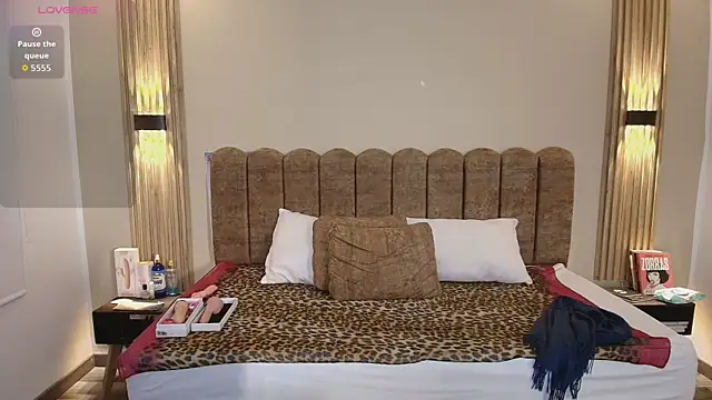 Snapshot of Sasharosee2 chatting on September 22, 2025, 12:00 pm Sasharosee2 online show from September 22, 2025, 12:00 pm