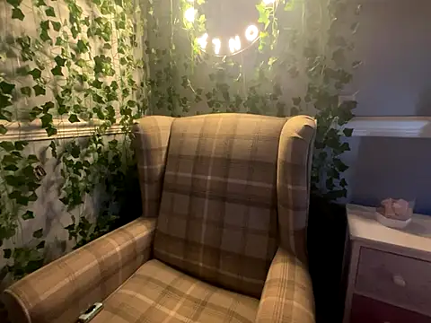 BonnyDesire online show from November 27, 2025, 4:29 pm