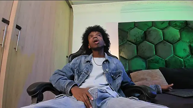 AllexJacob online show from February 5, 2026, 1:18 pm