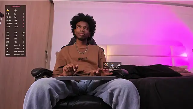 AllexJacob online show from December 15, 2025, 1:17 pm