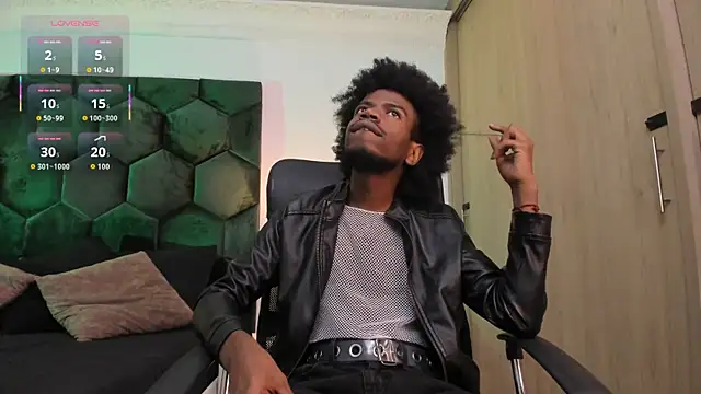 AllexJacob online show from April 14, 2026, 10:26 pm